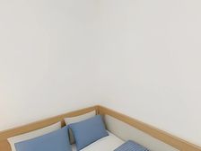 业主诚心出售,中间好楼层,精装修,保持是很好